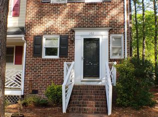 102 Briarcreek Ct, Cary, NC 27513
