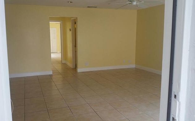 1st image of 818 SW 73rd Ave