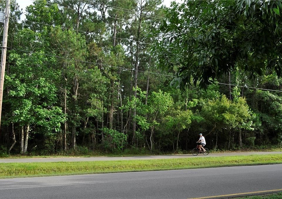 1st image of 803 Bienville Blvd