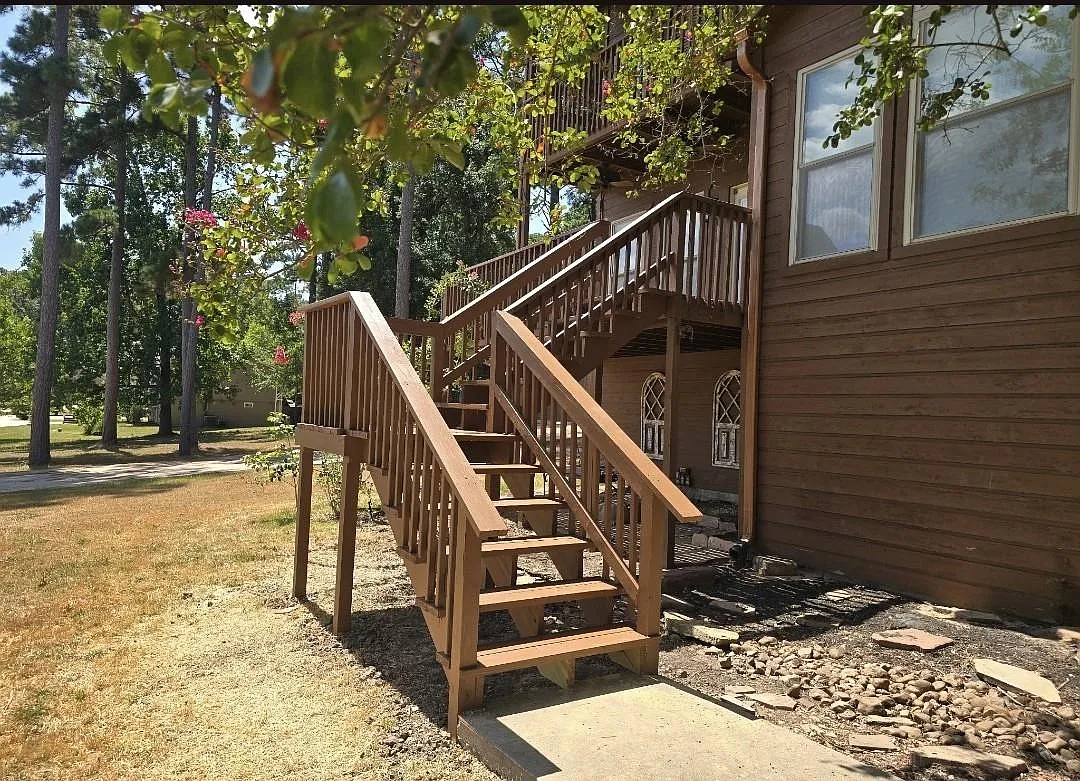 3 bed, 2.0 bath, 1622 sqft, $2,200 — Photo 3