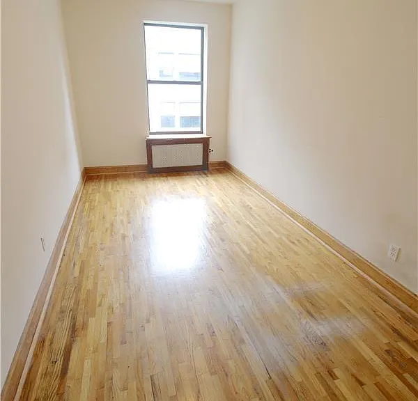 128 W 73rd St #4B — Photo 8