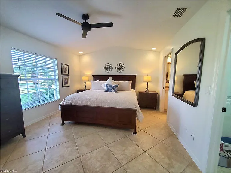 992 Marblehead Dr — Photo 6