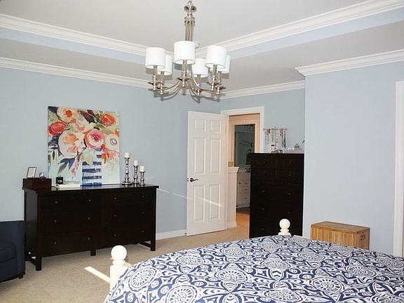 There's plenty of room for a sitting area here.