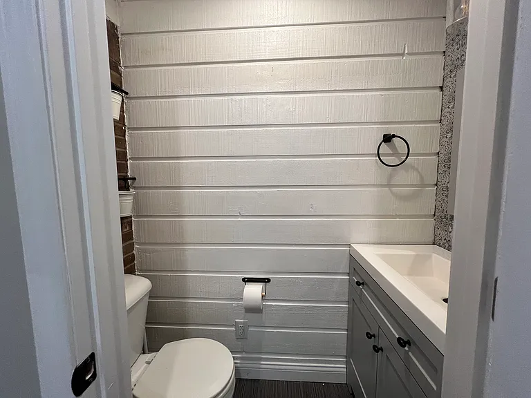 331 Madison Dr — Photo 12