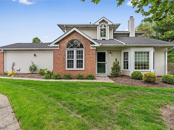 2nd image of 19290 Bradford Ct