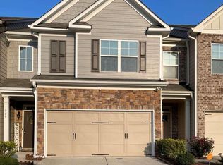 989 Arbor Crowne Dr, Lawrenceville, GA 30045