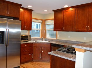 514 N 46th St #A, Seattle, WA 98103