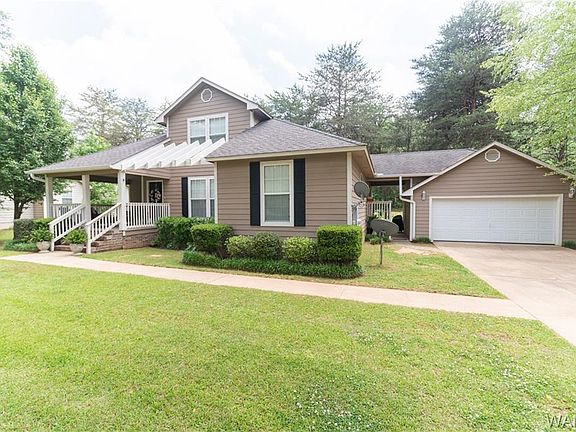 4th image of 15399 Brackner Dr