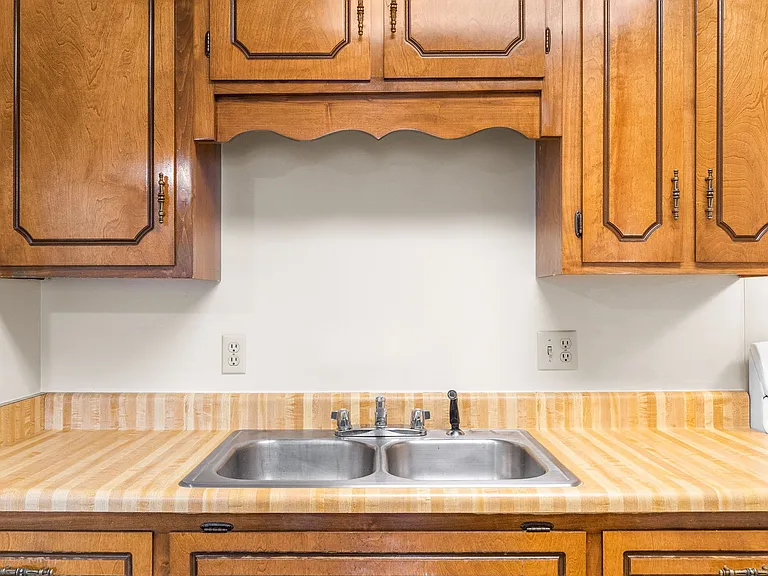 100 Laurel Cove Dr #24 — Photo 5