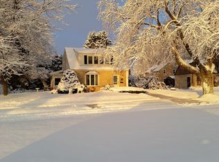 2230 Lakeside Blvd, Manitowoc, WI 54220