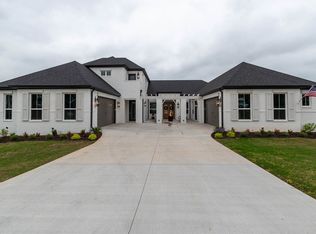 205 Torrance Dr, Cave Springs, AR 72718