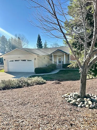 17874 Lake Forest Dr Photo 1