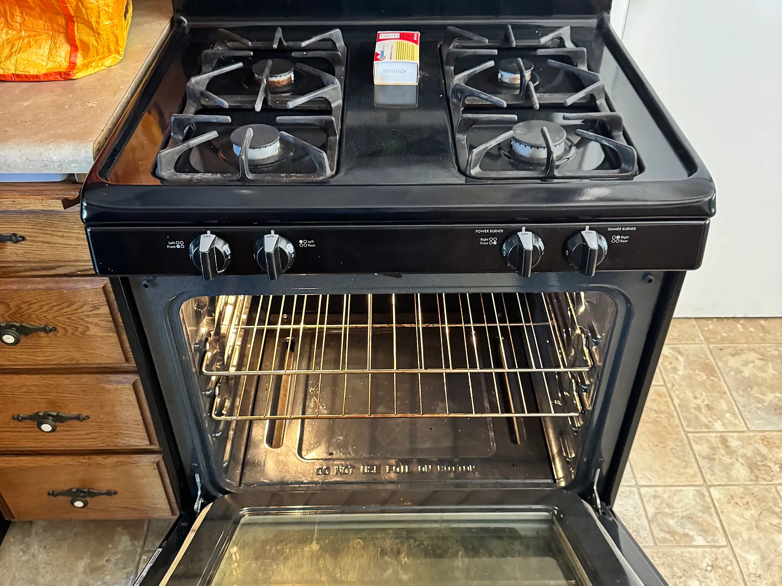 3 bed, 1250 sqft, $3,400 — Photo 4