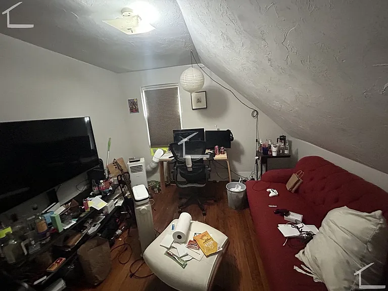 36 Hooker St #1 — Photo 9