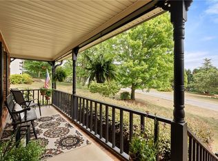 9533 White Tail Trl, Kernersville, NC 27284