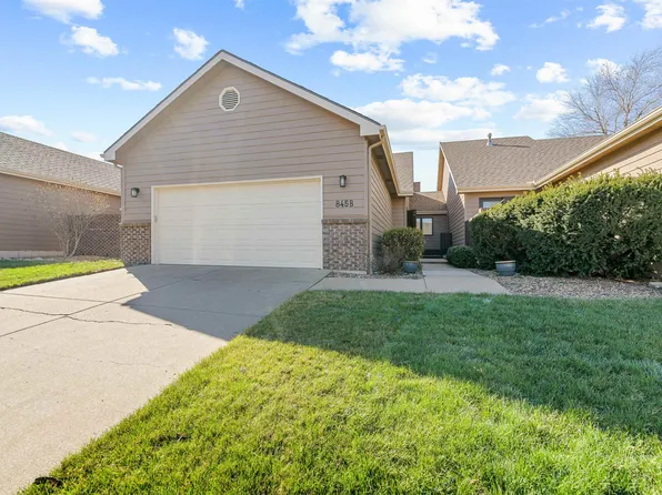 845 Fairdale Rd APT B, Salina, KS 67401