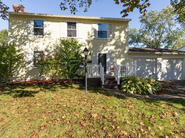 13 Kingman Rd, Liverpool, NY 13090