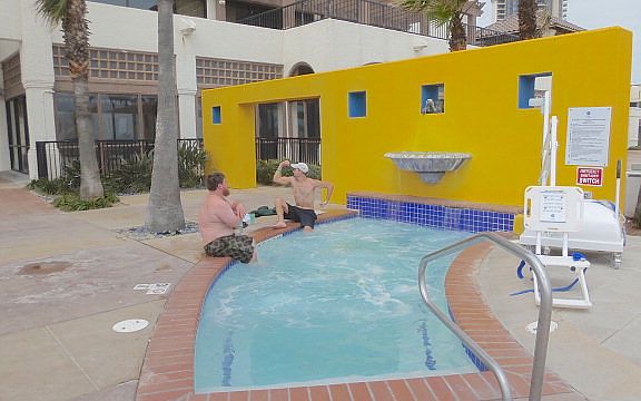 4th image of 310 Padre Blvd