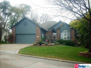 21240 Arbor Ct, Elkhorn, NE 68022