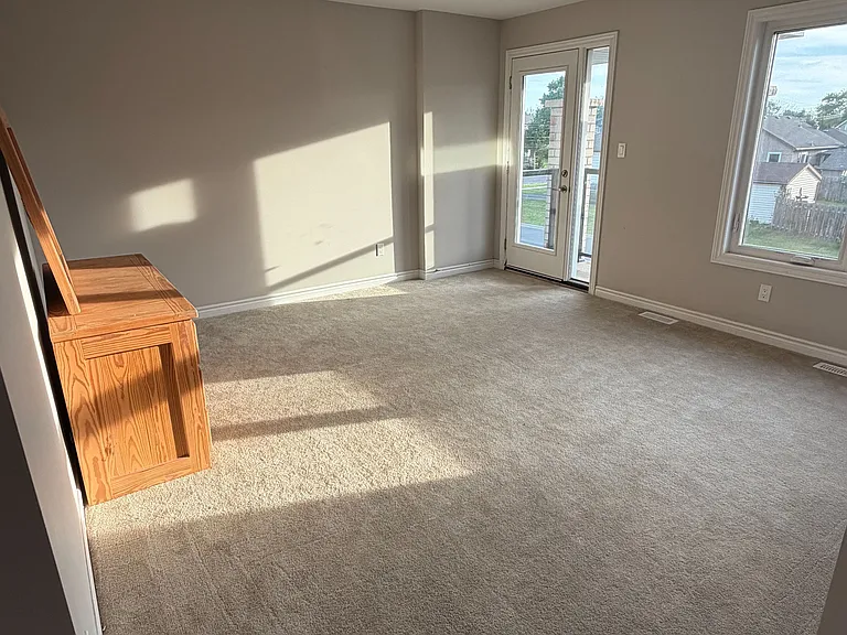103 McLaughlin St — Photo 12