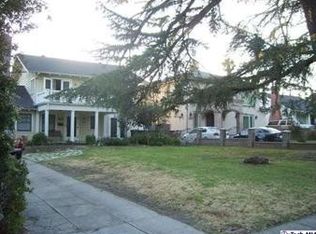 1193 N Hill Ave, Pasadena, CA 91104