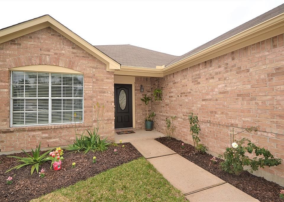 1st image of 16943 Watering Oaks Ln