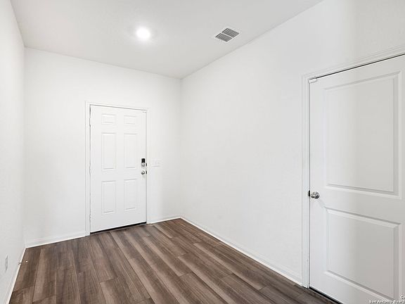 5th image of 5302 HICKORY PLACE
