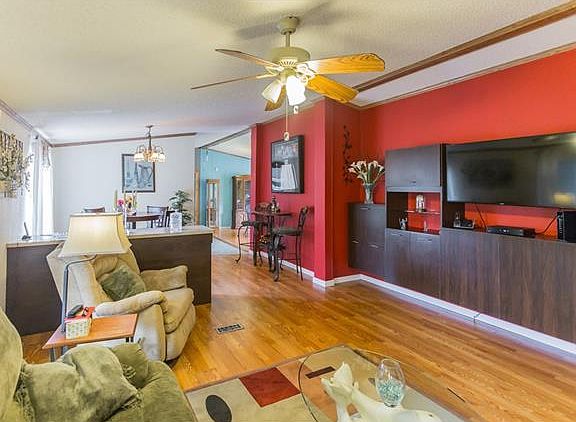 5th image of 10412 Thomaswood Ln