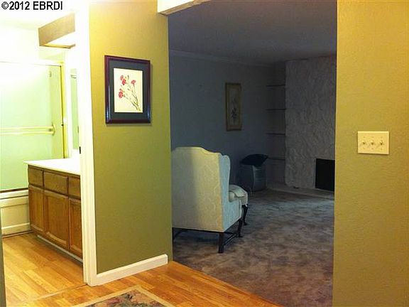 4th image of 8765 Mountain Blvd #10