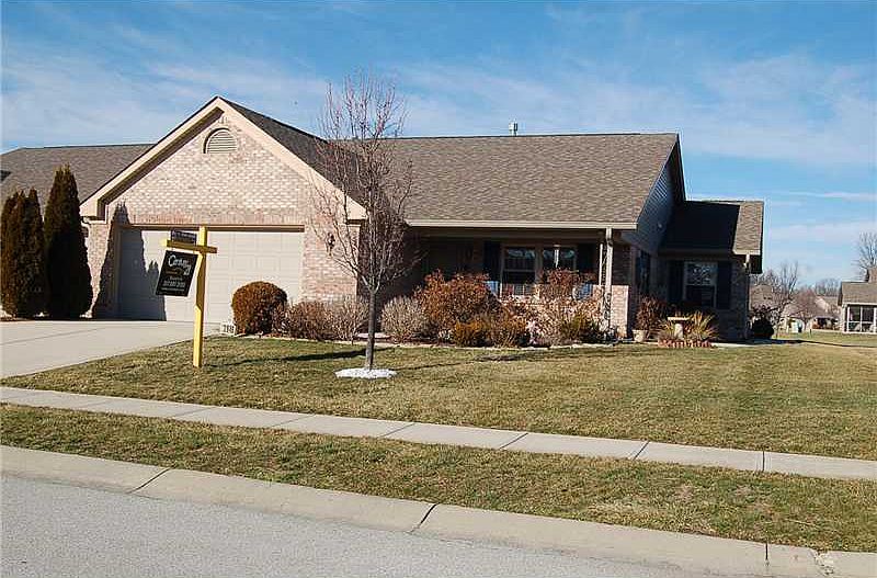 1st image of 3946 Oak Trail Dr