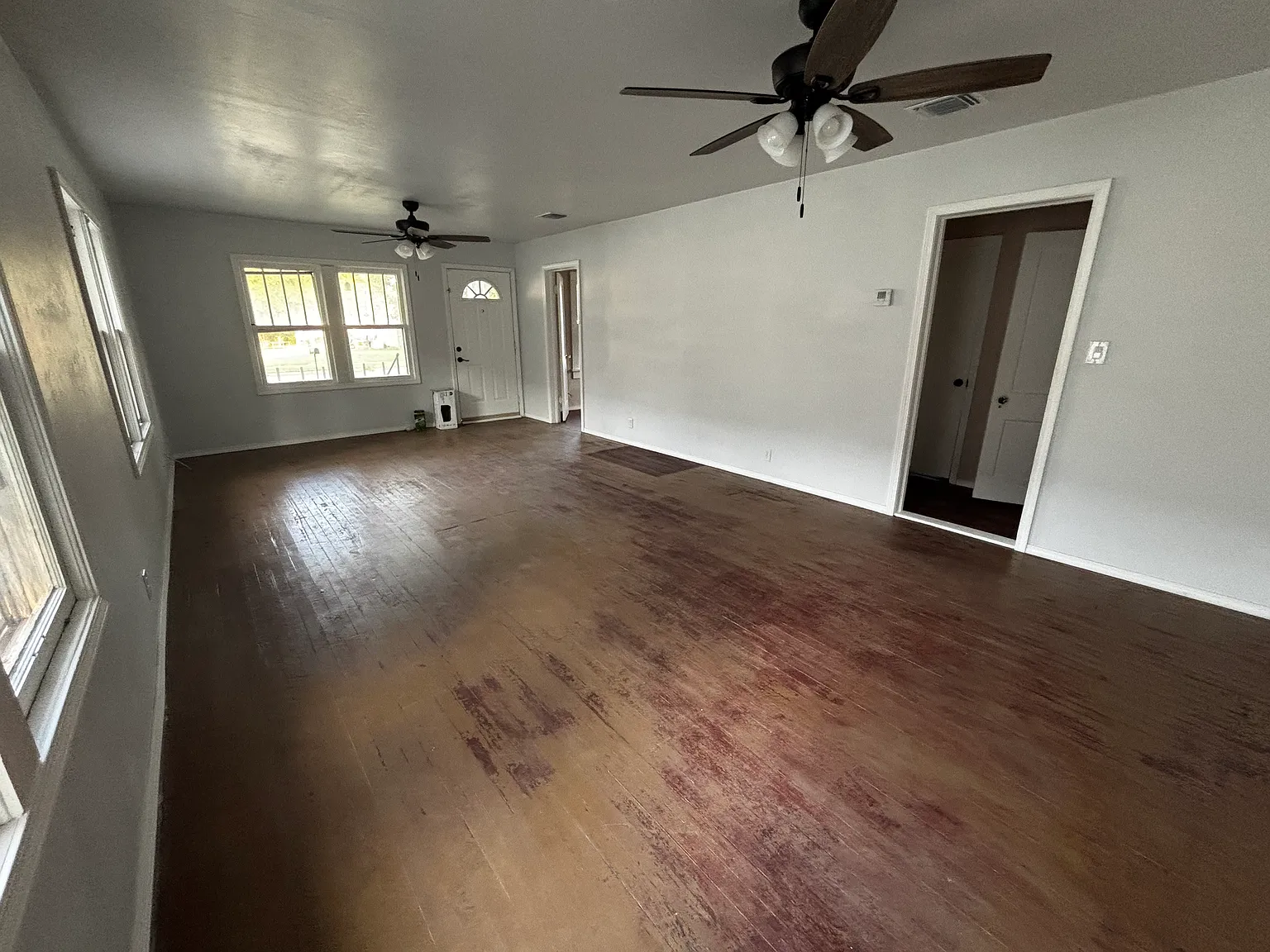 2 bed, 982 sqft, $1,000 — Photo 2
