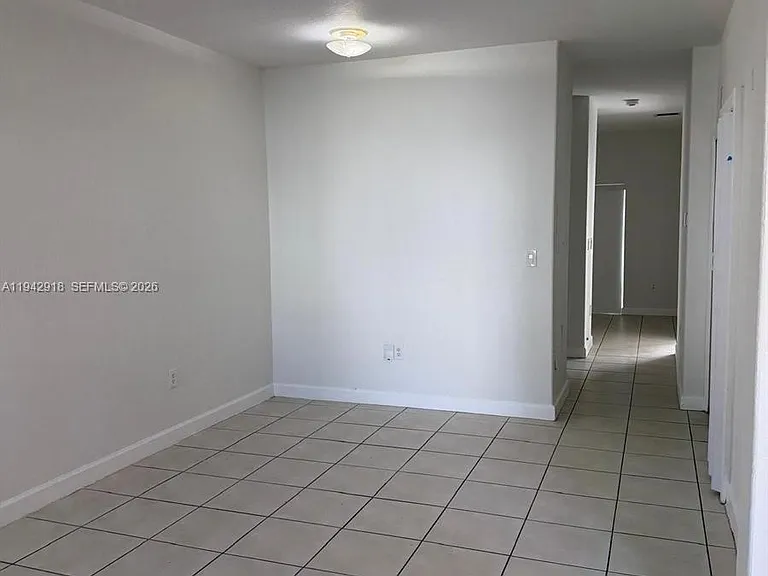 2637 SE 16th Ter #207 — Photo 10
