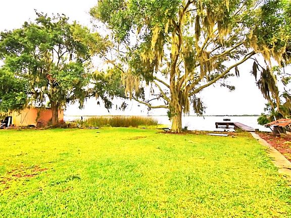 5th image of 2330 Lakeview Dr