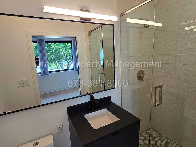 1307 Glenwood Ave SE — Photo 11