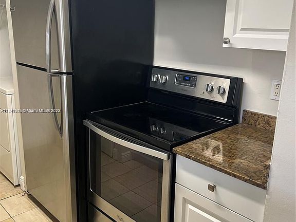 4th image of 1263 SW 46th Ave APT 2106