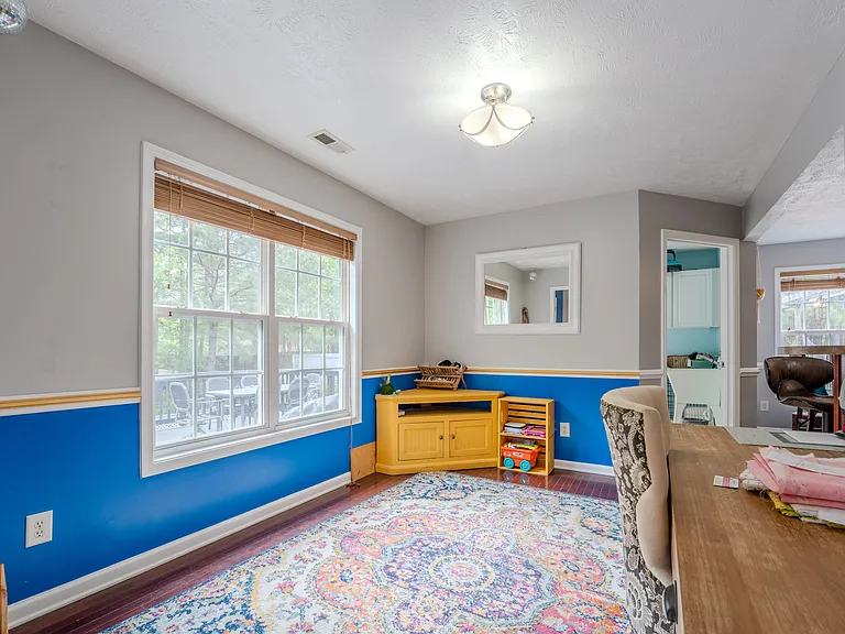 220 Dolphin Dr — Photo 21
