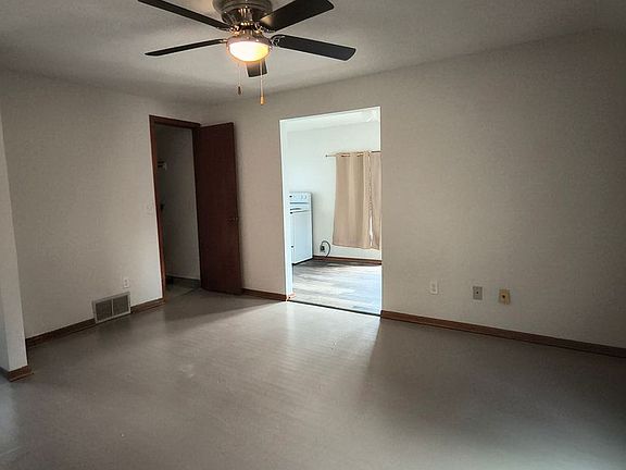 2nd image of 1218 Pleasant St #B