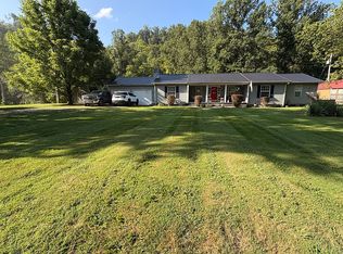 6481 Rockcastle Rd, Inez, KY 41224