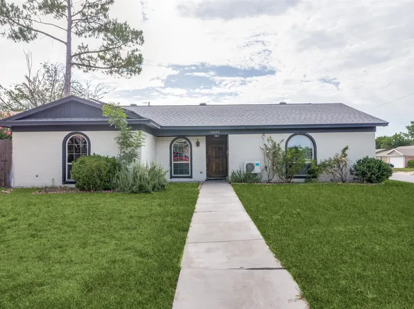 6645 Vega Dr, Fort Worth, TX 76133