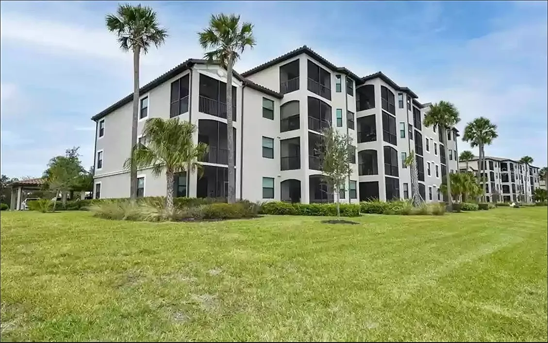 2 bed, 1142 sqft, $2,300 — Photo 2