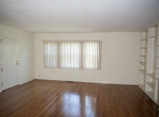 8742 Reading Ave, Los Angeles, CA 90045