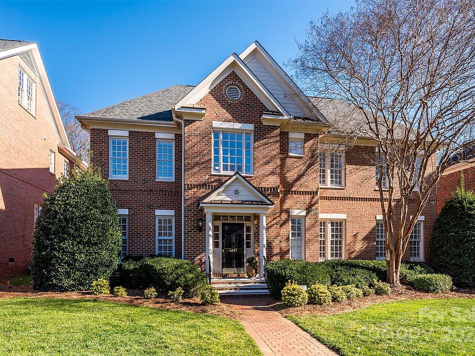 1st image of 4807 Cambridge Crescent Dr