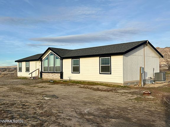 4th image of 1415 Van Diest Rd