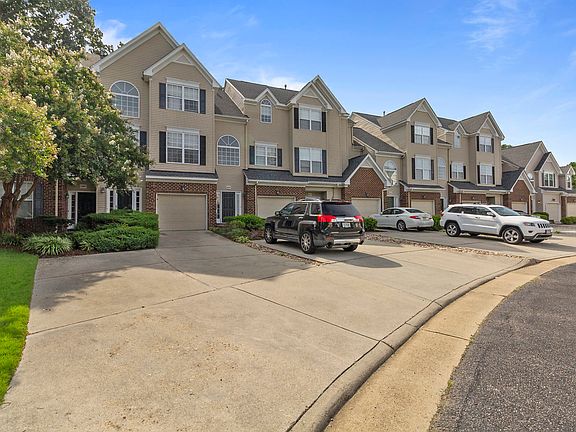 2nd image of 5269 Summer Cres