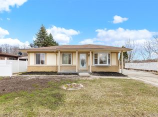 15680 Gulley St, Taylor, MI 48180