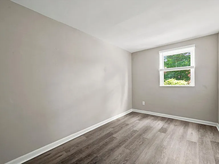 418 W Jefferson St — Photo 12