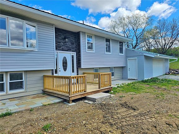 2nd image of 5058 Barrett Rd