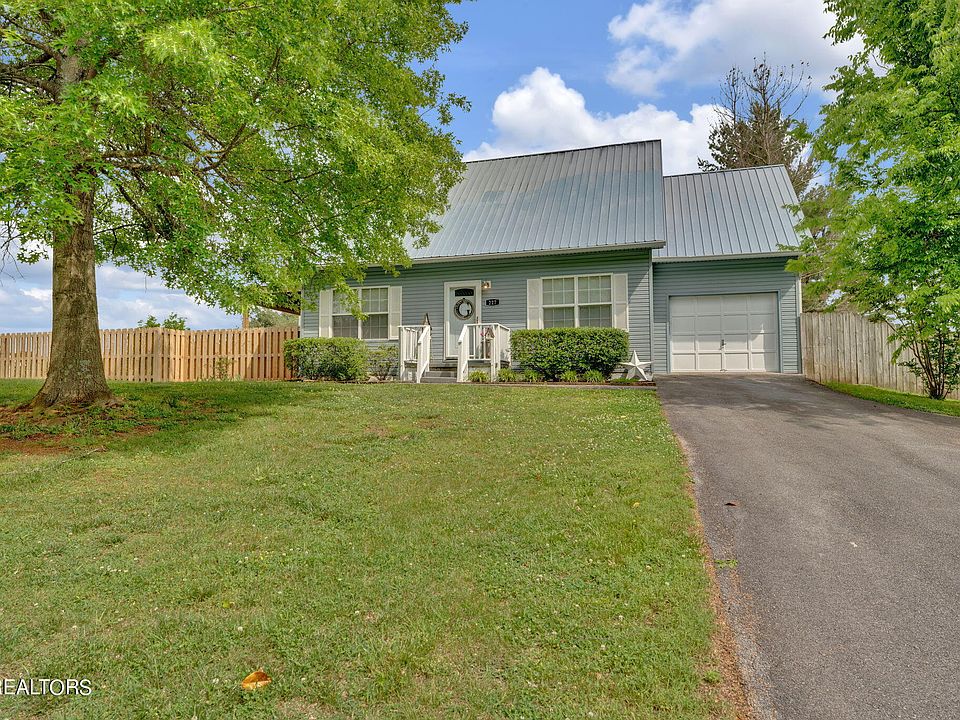 1st image of 227 Golden Rod Dr