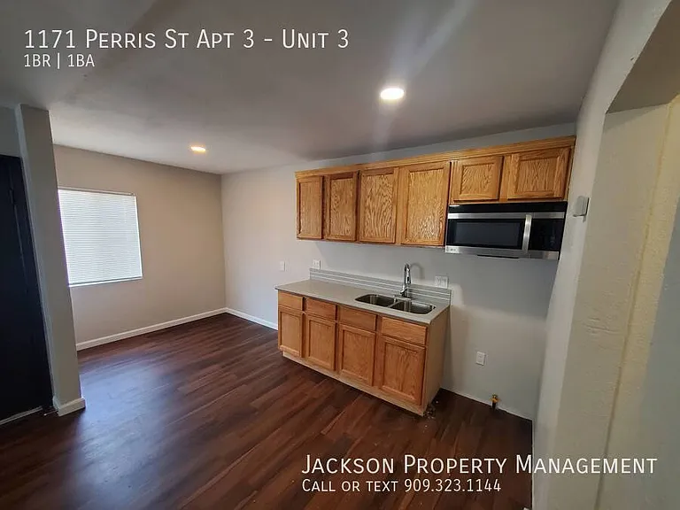 1171 Perris St #3 — Photo 3