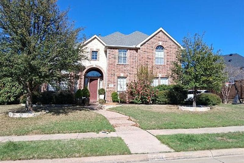 1st image of 2621 Creekway Dr
